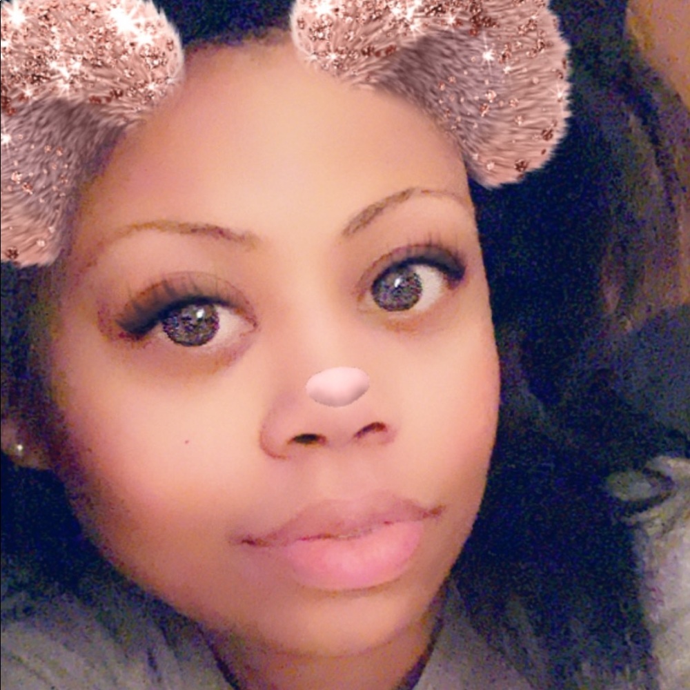 Meet your Posher, Haleigh